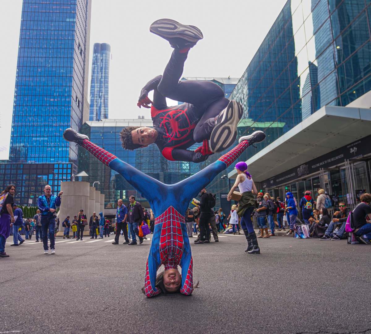 New York Comic Con 2024 is just around the corner — here's what you need to know 2 William Hoganson and Hannah Han dressed and performed acrobatics like their favorite Marvel superhero, Spider-Man at New York Comic Con in 2023.