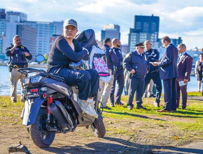 Police raid migrant-run market on Randall's Island