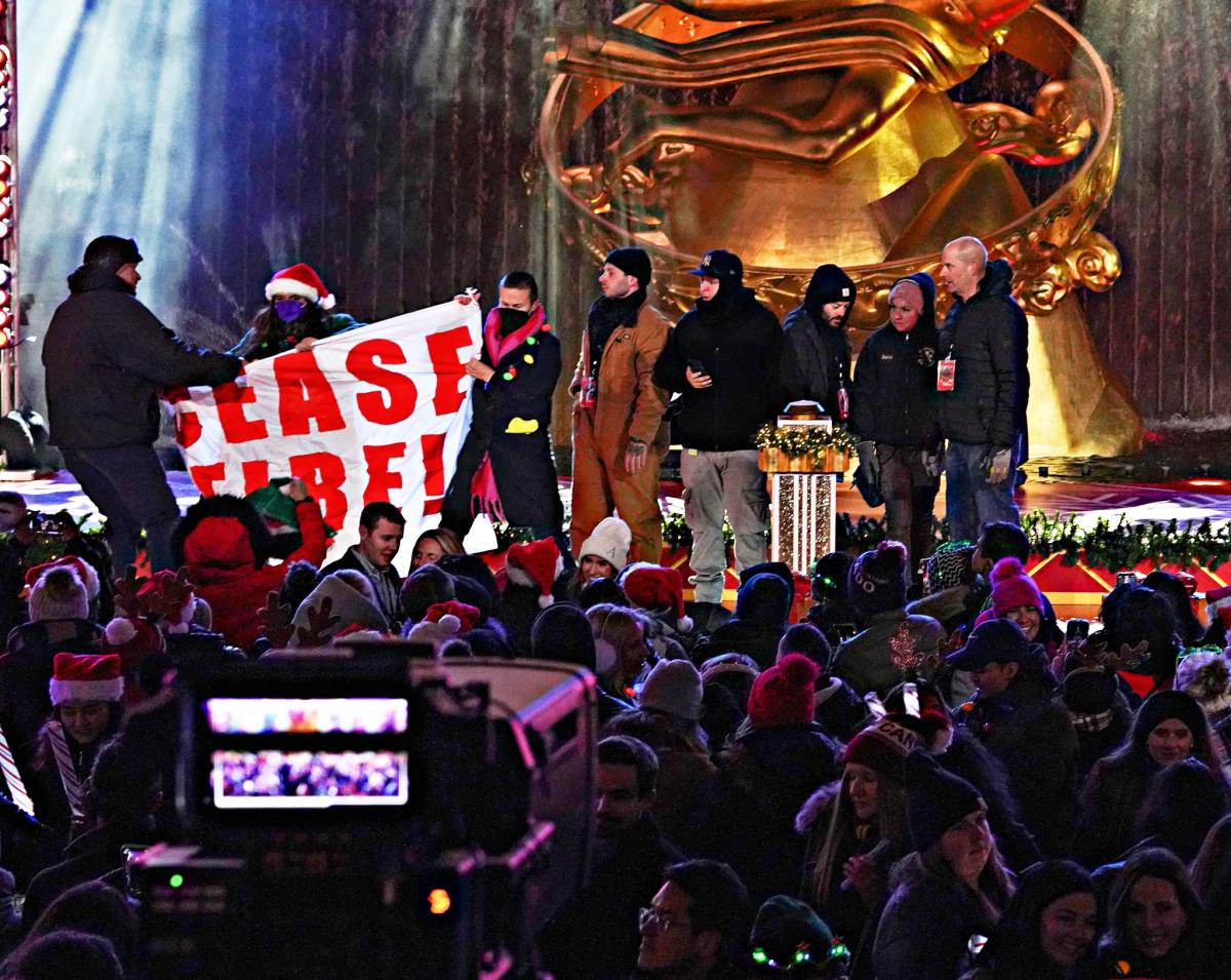 Pro-Palestine protesters at Rockefeller tree lighting