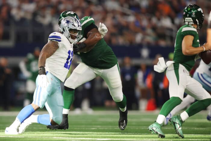 Changing of the Guard: How Carter Warren is altering Jets plans along 2023 offensive line 3