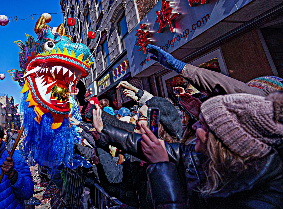 Lunar New Year celebration in Chinatown features dragon dance