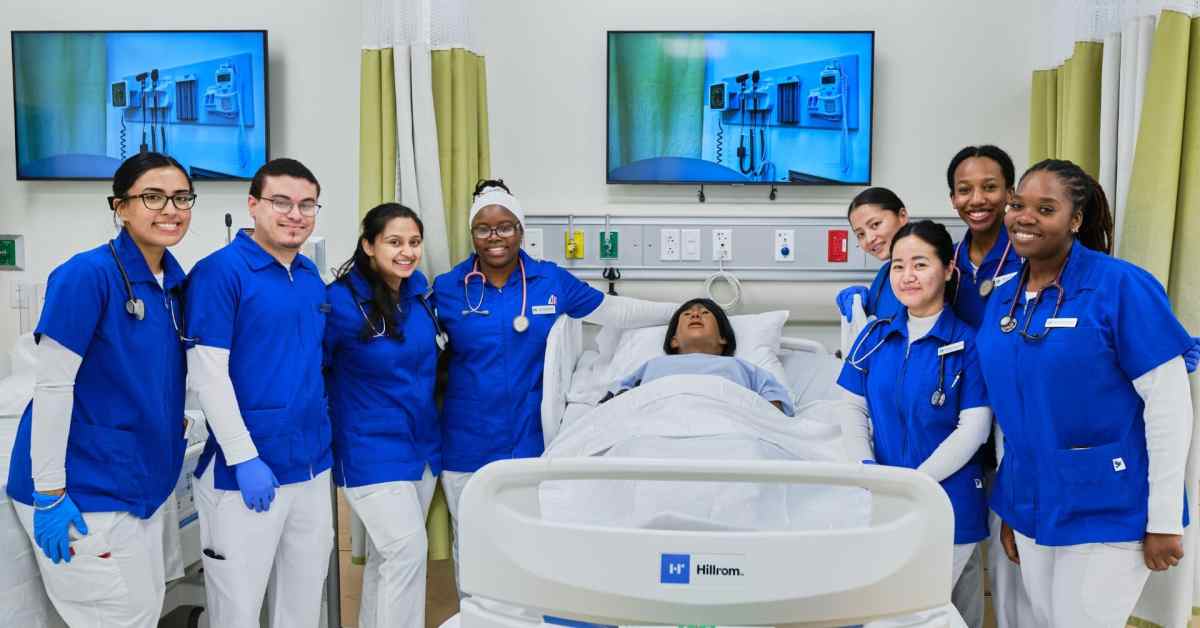 PHOTO – FEB 2024 – Lehman_College_Nursing_Students (4)