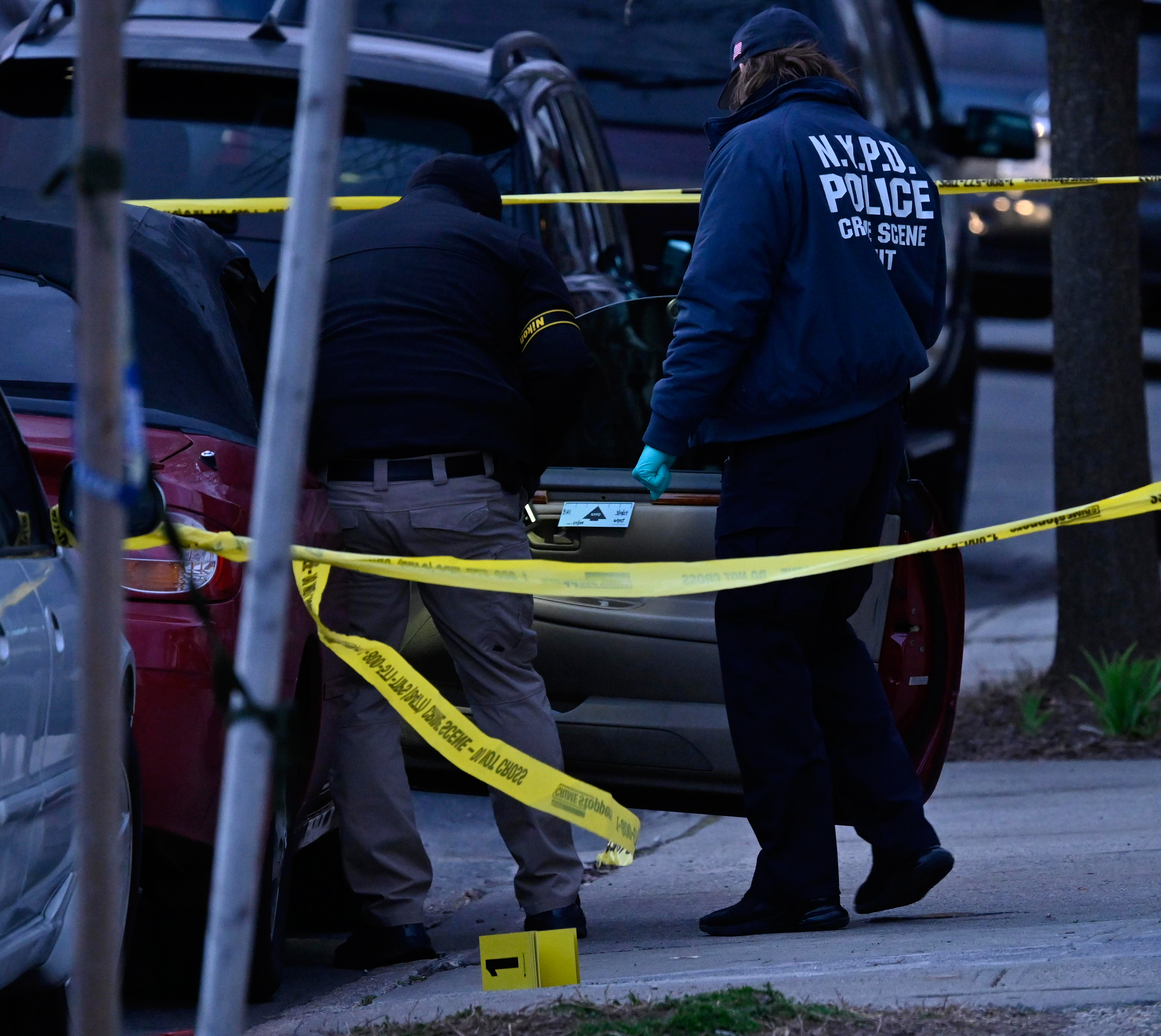 Murder of Brooklyn teen fatally shot near home may have been fatal case of mistaken identity: NYPD 3 Police say the 19-year-old man who was shot in the mouth in Canarsie