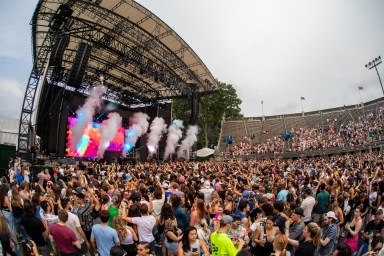 Crowd at Two Friends concert at Forest Hills Stadium