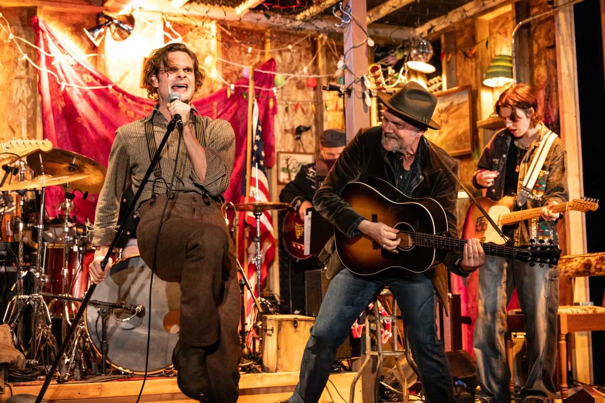 Tony Awards snubs: The best shows that went home empty-handed 2 Dead Outlaw cast members singing