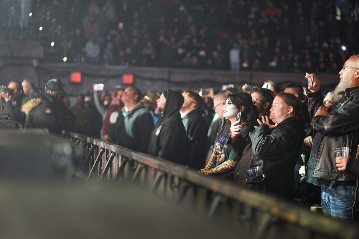 The crowd at Forest Hills Stadium