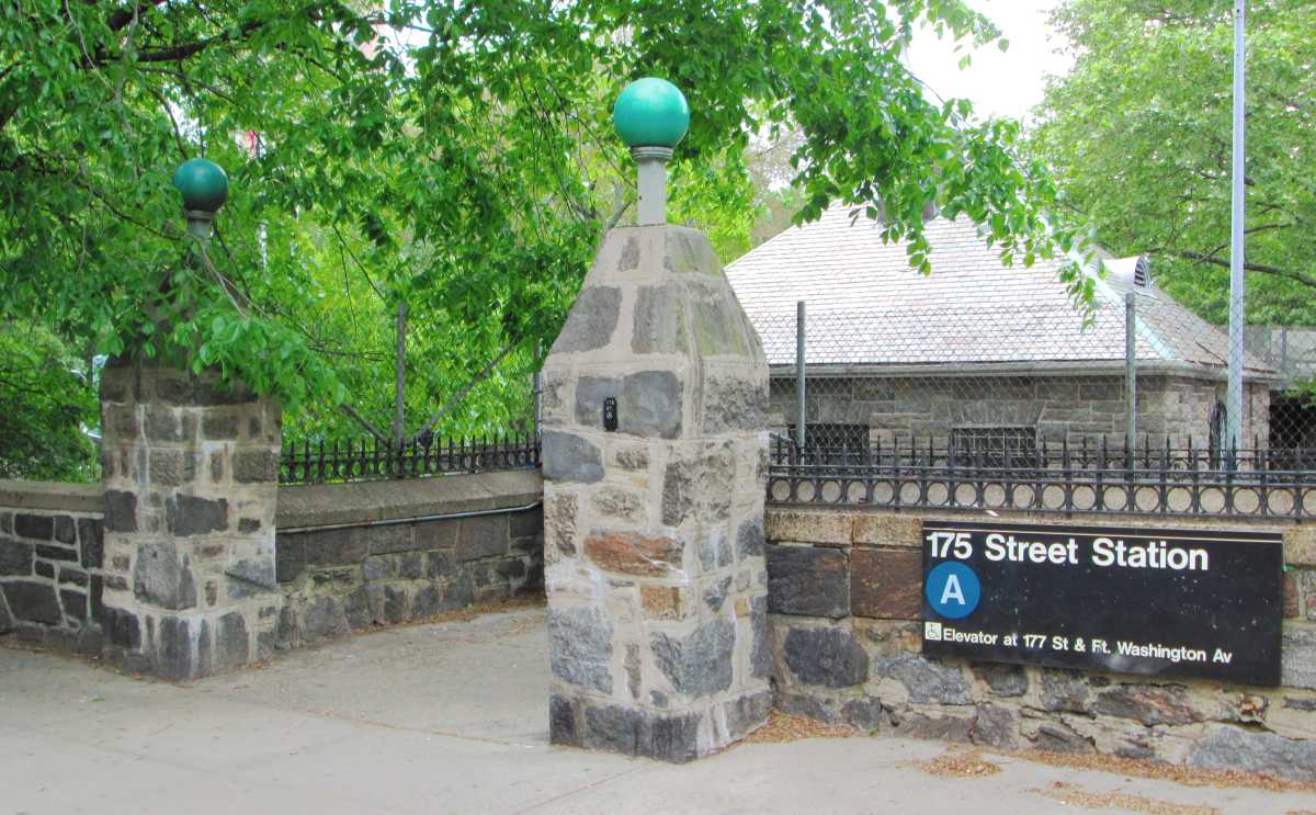 Entrance to Manhattan station where deadly stabbing occurred