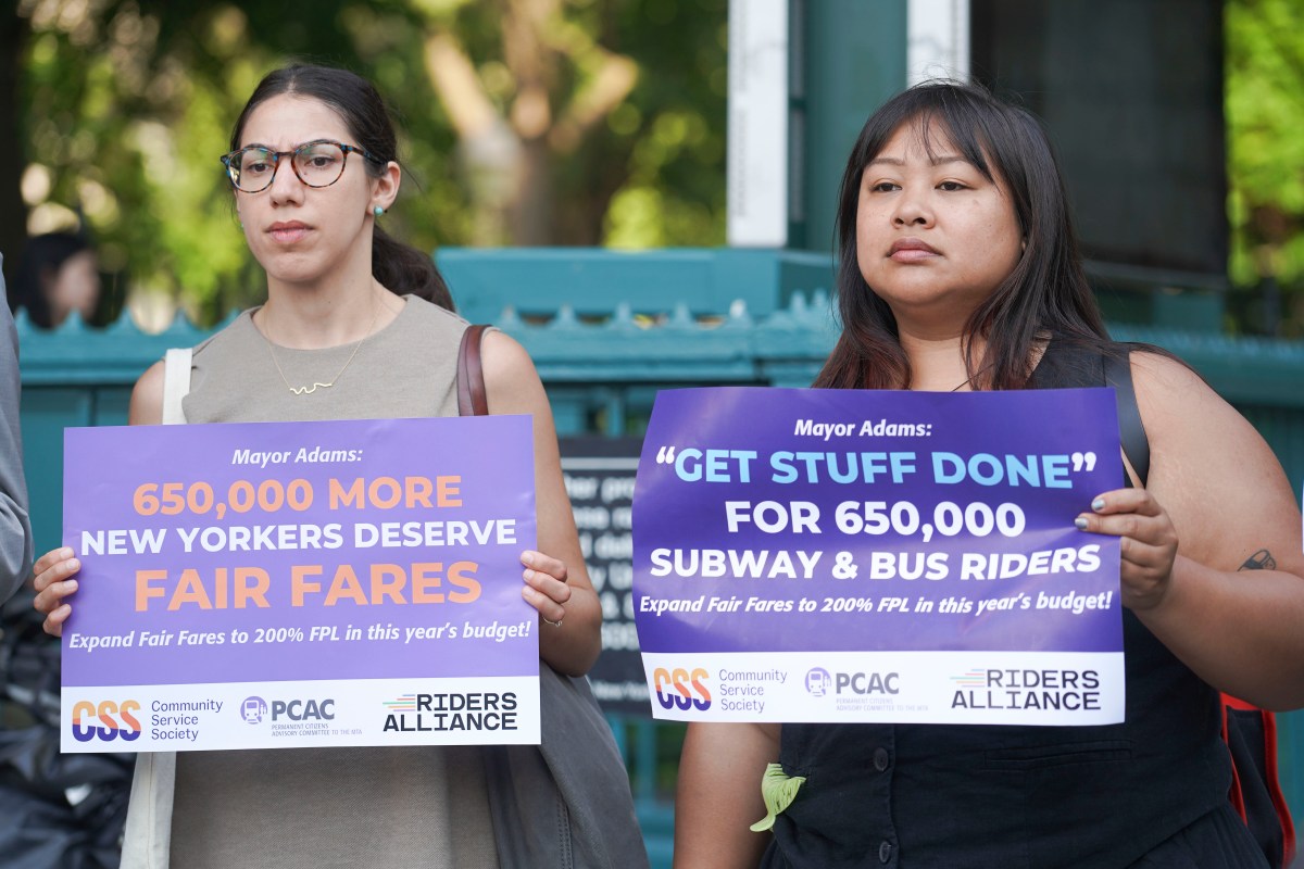 City Council seeks expansion of Fair Fares transit discount to 650,000 more New Yorkers: report 3 Attendees at Fair Fares rally in City Hall Park