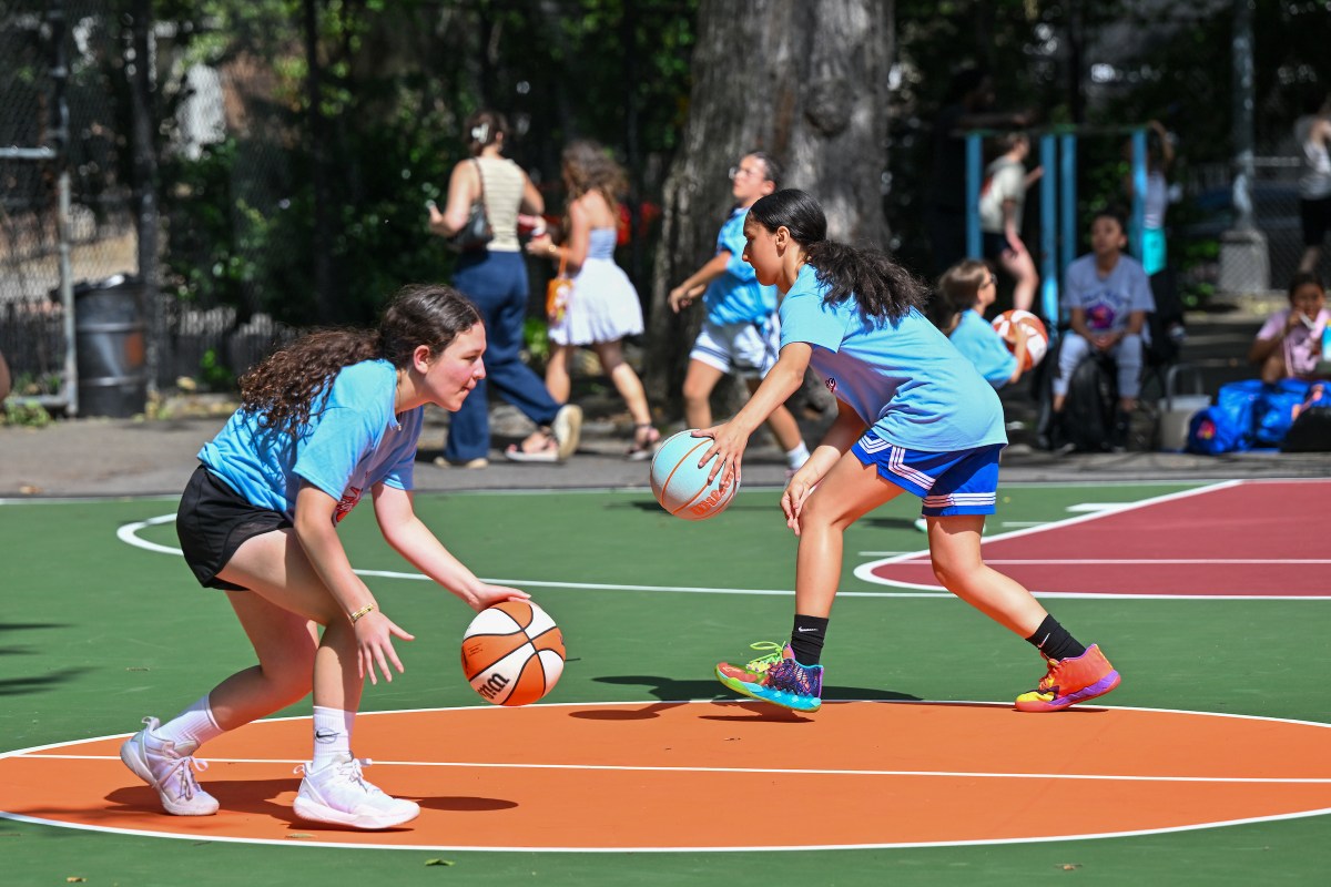 Tompkins Square Park basketball courts get artistic makeover 5 Basket Ball