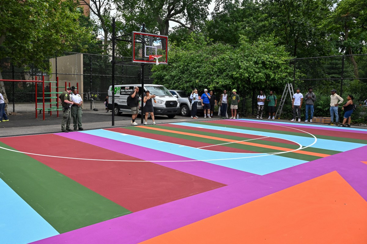 Tompkins Square Park basketball courts get artistic makeover 4 Basket Ball Court