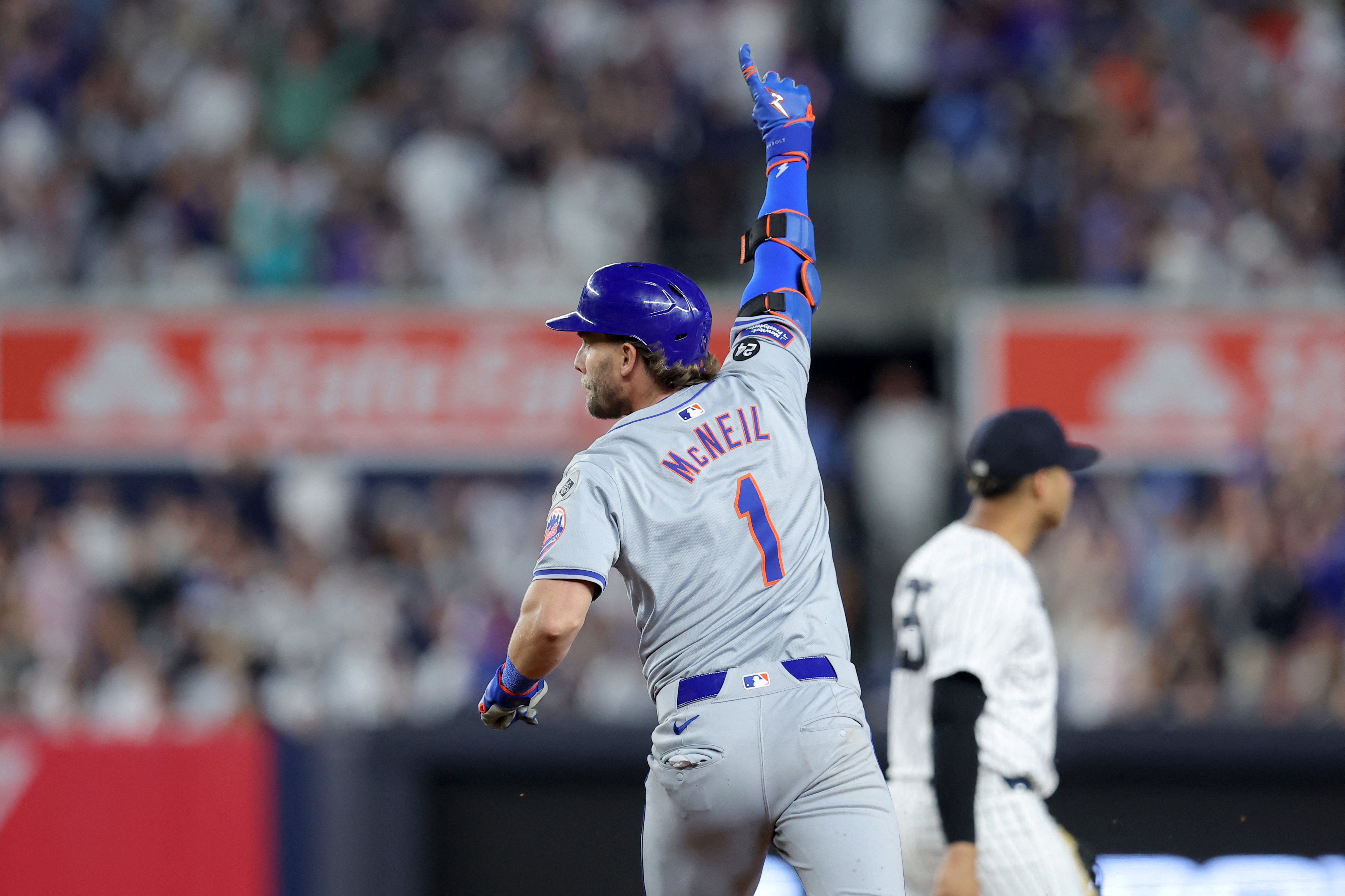Mets' Jeff McNeil feeling like his old self during post-All-Star hot streak 3 Bronx, New York, USA; New York Mets second baseman Jeff McNeil