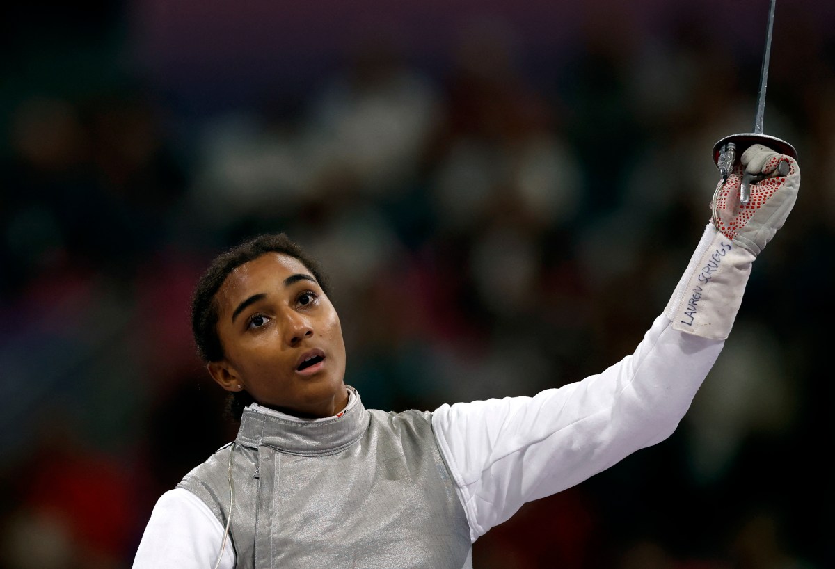 Lauren Scruggs of Queens wins silver medal in fencing