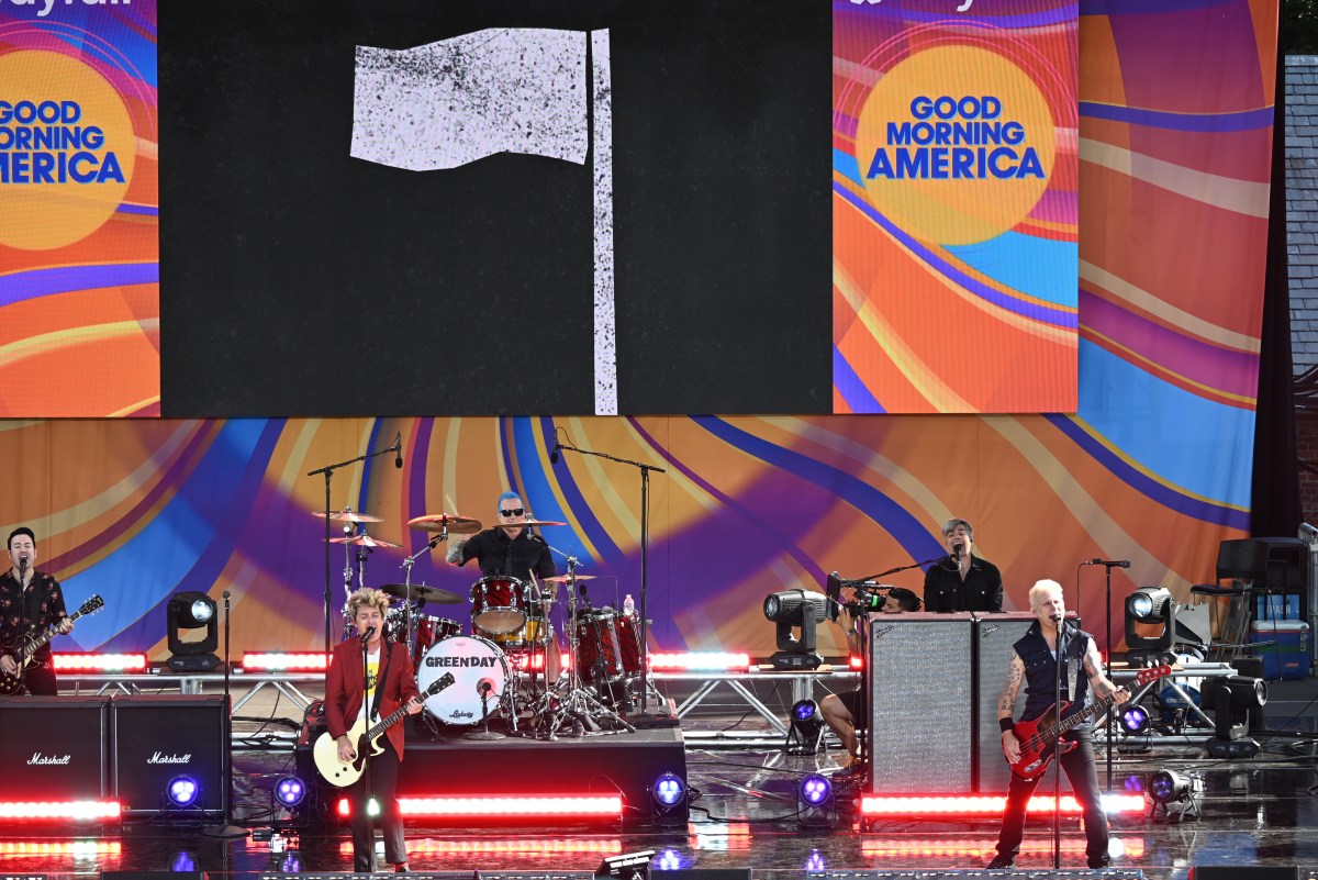 green day performing on stage