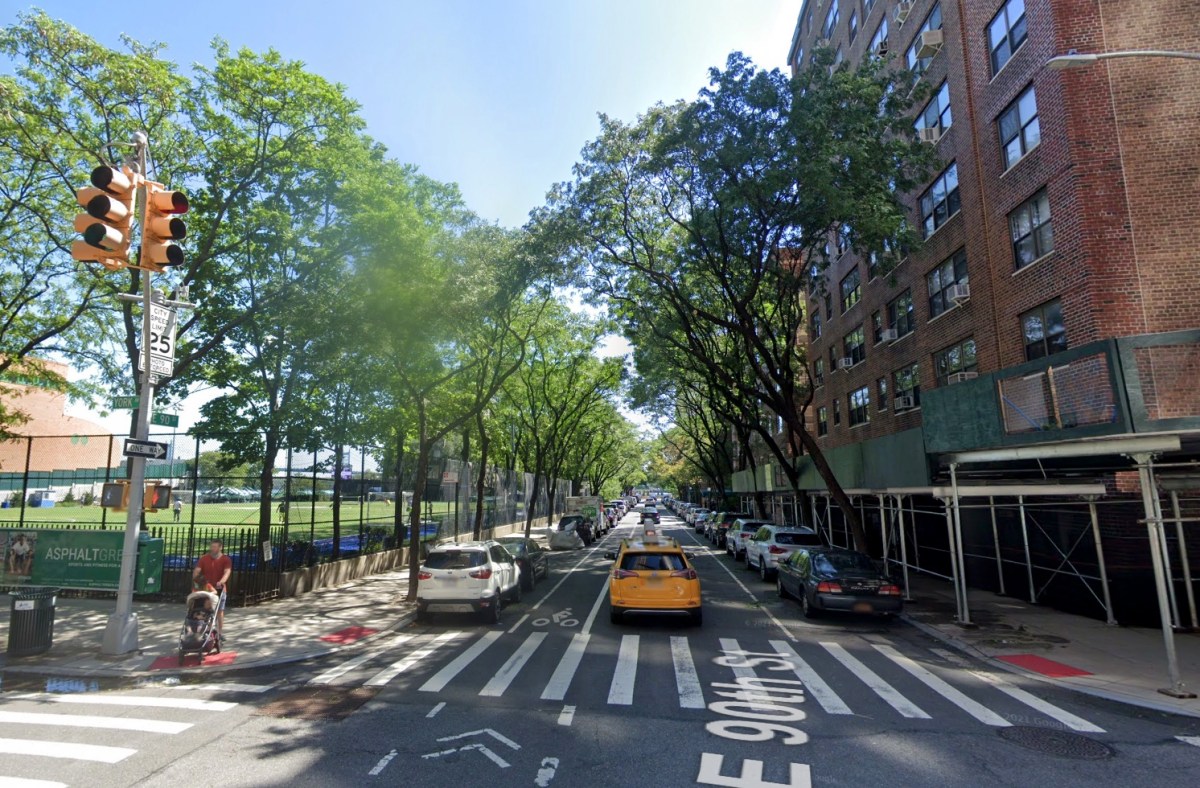Upper East Side sexual assault leaves woman injured, attacker at large 2 The intersection of York Avenue and East 90th Street on the Upper East Side.