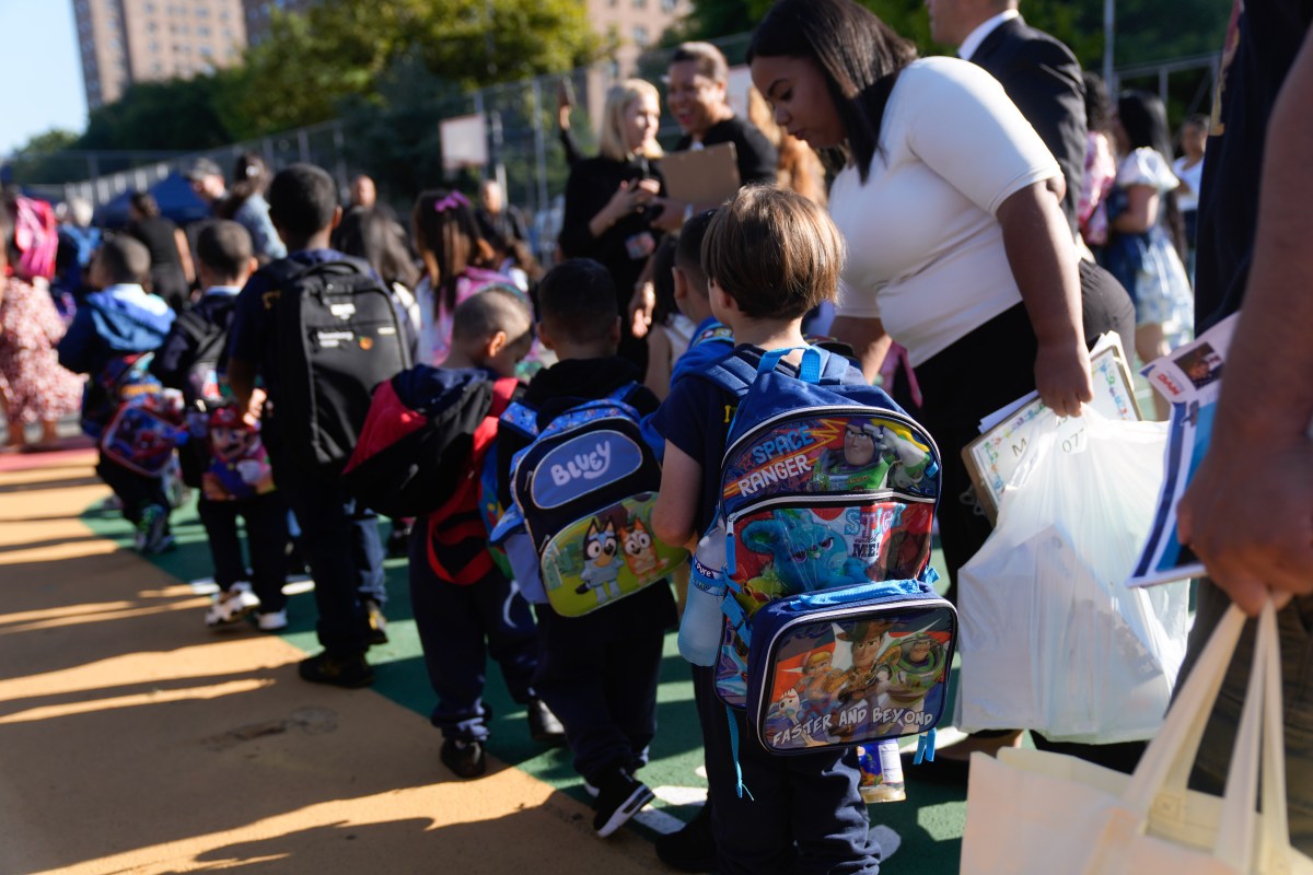 NYC education advocates blast DOE for having 'no plan' for smaller class sizes 2 New schools welcome students on first day of school year