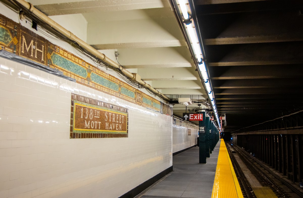 Bronx subway stabbing site