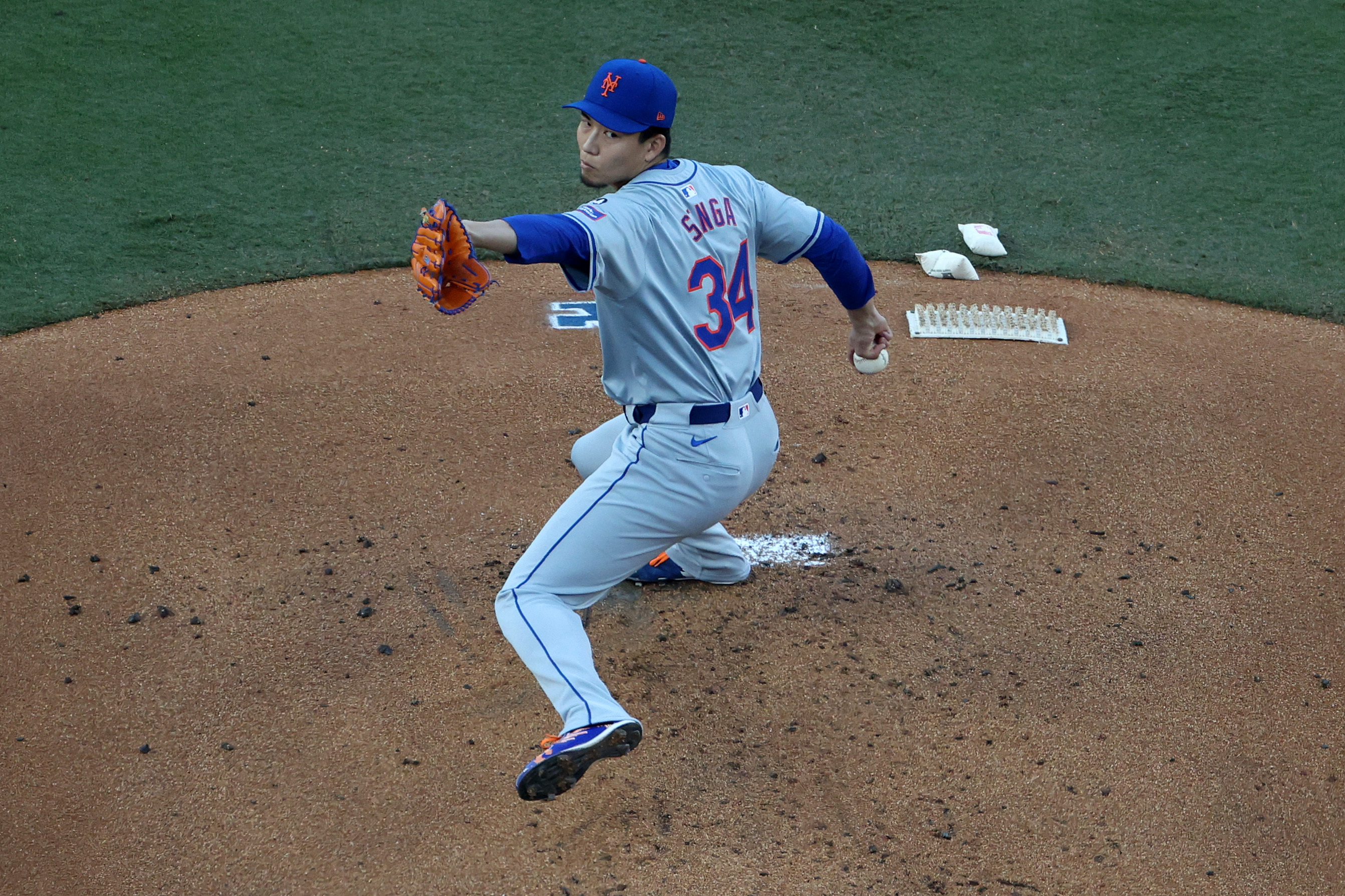 Mets' Kodai Senga feeling 'really good,' not concerned about last season's injury issues 2 Kodai Senga Mets Dodgers NLCS Game 1