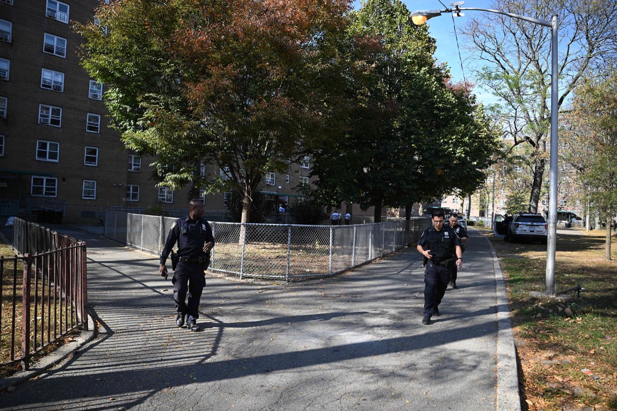 Daytime Halloween shooting in Brooklyn leaves two men wounded: cops 4