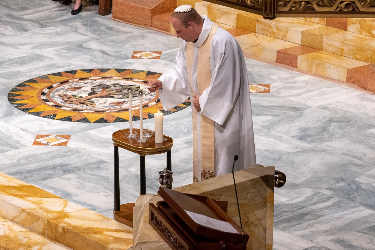 Ahead of Oct. 7, Cardinal Dolan joins interfaith Rosh Hashanah shabbat service in Manhattan 4