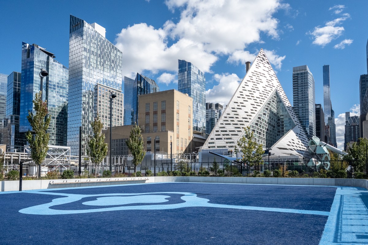Pier 97 opens in Hudson River Park. Here's what Manhattan's newest waterfront oasis looks like. 4 The colorful 120-foot-long synthetic athletic turf field can host a variety of sports and activities.