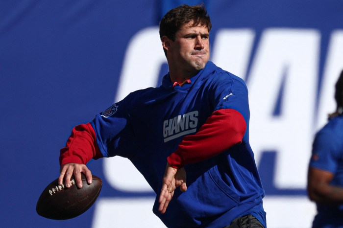 2025 NFL Draft: Cam Ward scouted by Giants for 2nd straight week 2 Giants Daniel Jones