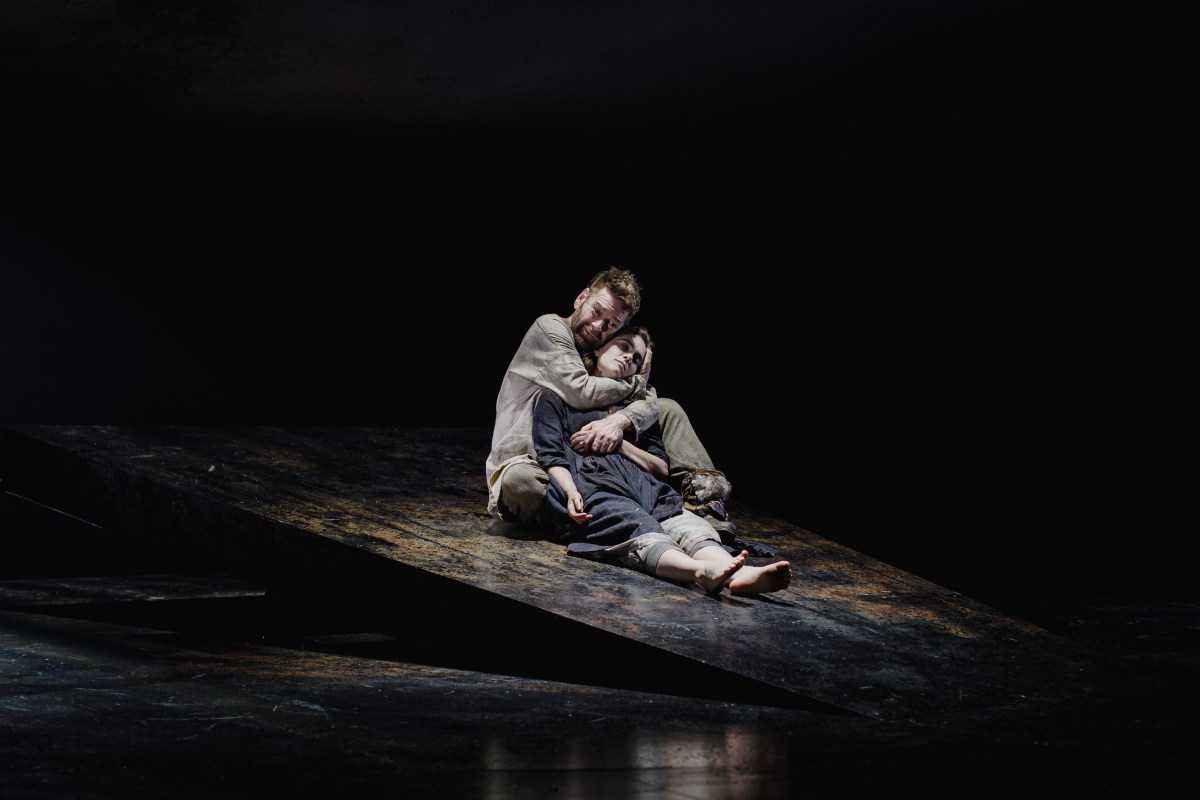 Reviews | ‘Death Becomes Her’ and ‘King Lear’ a let down, ‘Maybe Happy Ending’ a welcome surprise 3 Kenneth Branagh and and Jessica Revell in "King Lear."