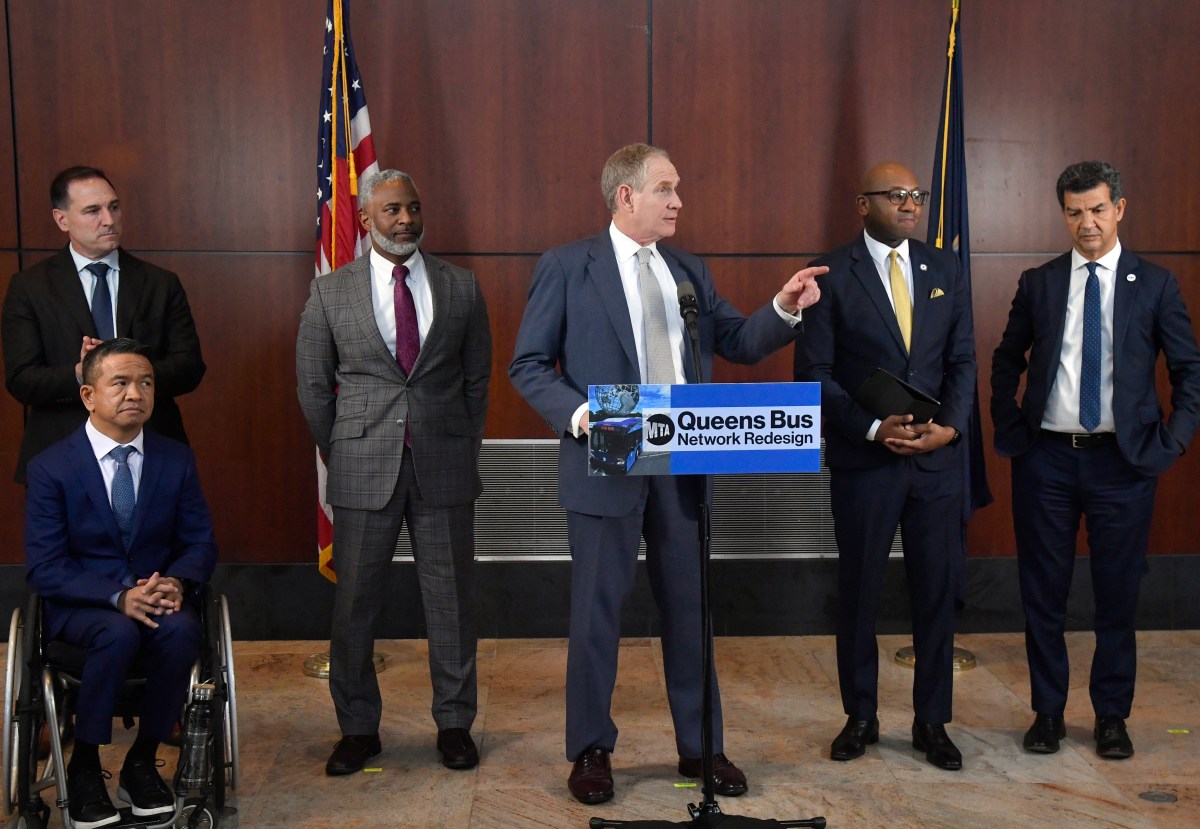 Queens bus network redesign plan providing more service, better rail connections, MTA says 2 MTA officials talk Queens bus service and network redesign