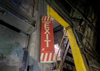 faulty subway emergency exit lighting