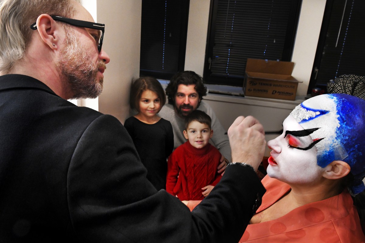 'The Magic Flute': Go backstage at the Met Opera with the 'Queen of the Night' Kathryn Lewek 4