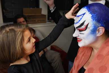 Kathryn Lewek 's oldest child Mackenzie helps with the makeup for the Metropolitan Opera's "The Magic Flute"