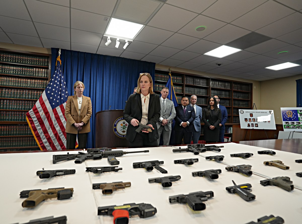 A history of violence: 10 Tren de Aragua gun runners indicted in Queens firearm and drug bust 3