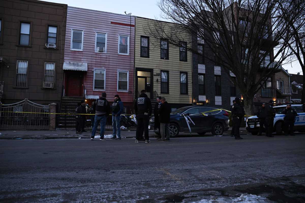 Detectives from the 83 Precinct and Homicide Detectives investigate a fatal stabbing at 1124 Halsey Street in Bushwick, Brooklyn on January. 23, 2025.