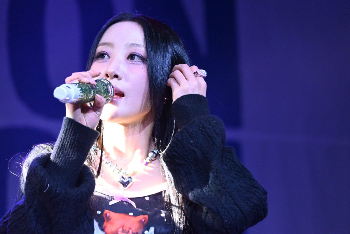 ‘Here I am:’ K-Pop idol Yves breaks out with US world tour, says fans support kept her going 3 Yves