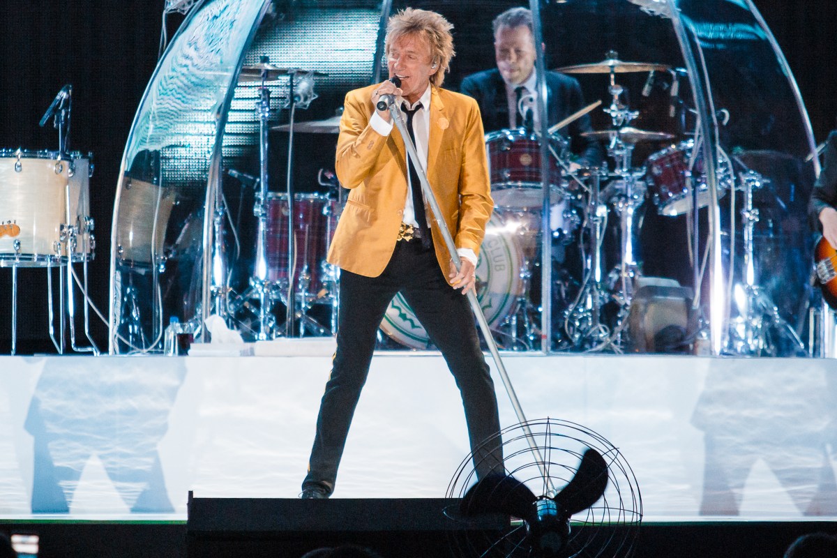 Rod Stewart singing