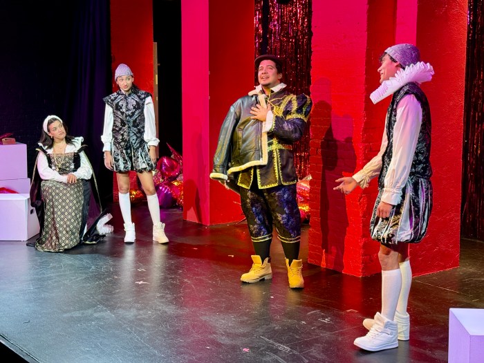 Latino dating app Chispa debuts 'AMOR WITH NO B.S.' campaign with off-Broadway production reimagining Shakespeare 2 Actors intertwined some of Shakespeare's famous quotes with modern humor.