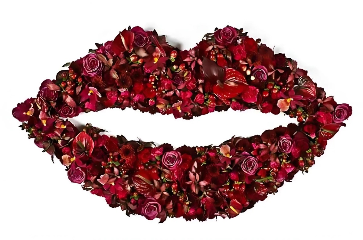 “Lipstick” by Clara Hallencruetz