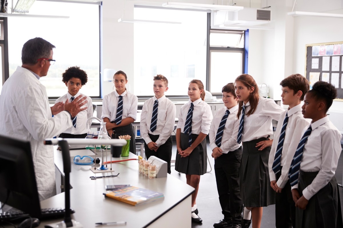 NYC charter schools: What you need to know about their operations 2 Charter school students in STEM lab
