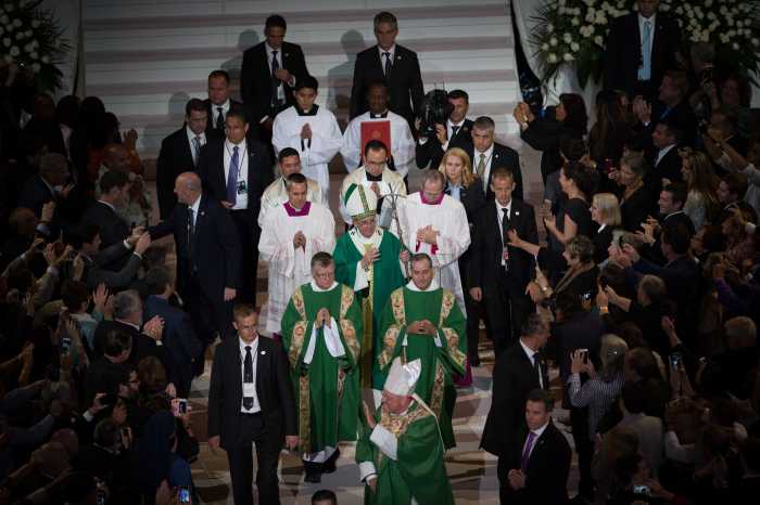 Pope Francis in 2015 mass procession at Madison Square Garden