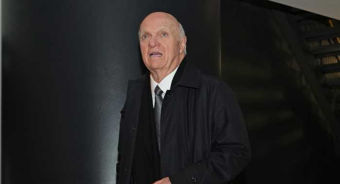 Lou Lamoriello Islanders