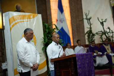 Mayor Eric Adams at vigil for Dominican Republican dance hall tragedy