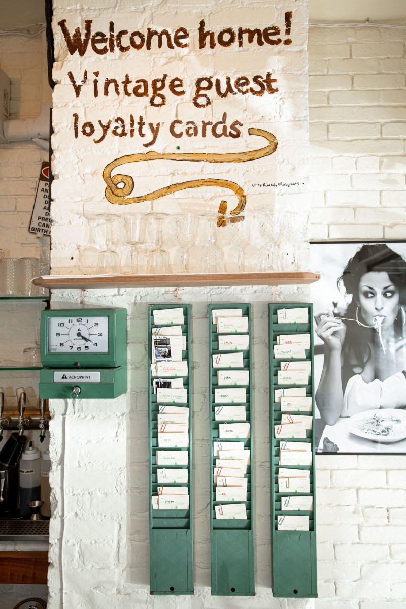 Be Pasta's interior.