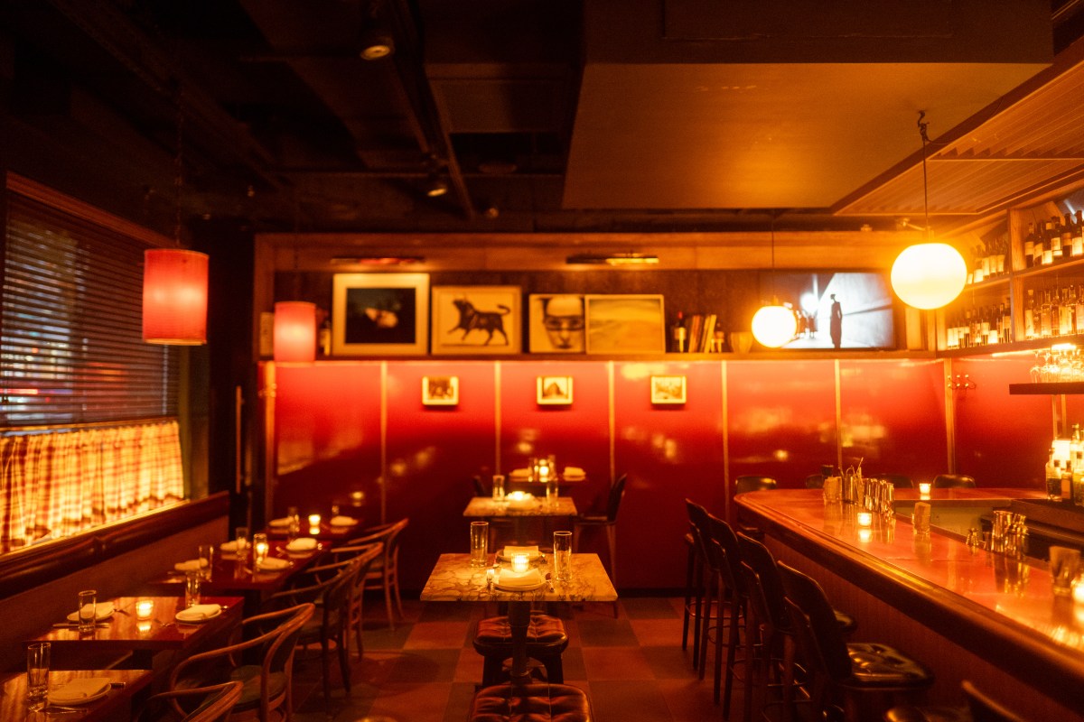 Bar Mercer brings hometown pub with refined menu to Soho 3 the dining room at Bar Mercer