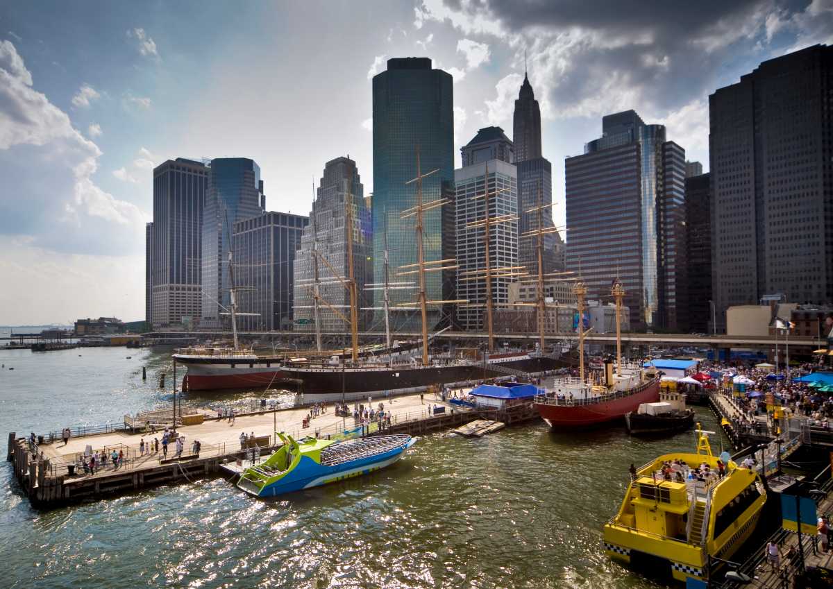 The South Street Seaport was slated to receive $42.4 million in federal funding through FEMA’s BRIC program for critical infrastructure upgrades. The project, now cut, aimed to protect the area from coastal flooding, sea level rise, and extreme weather.