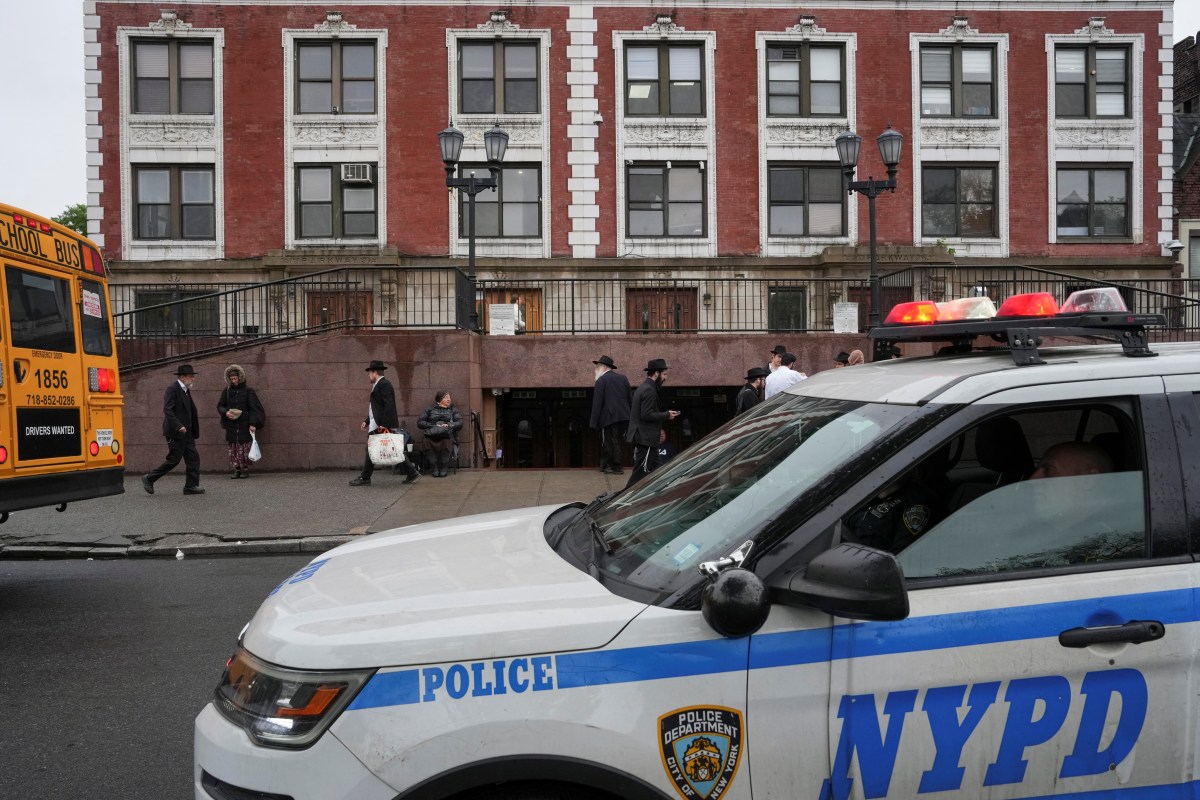 NYC steps up security at Jewish institutions following fatal shooting of two Israeli embassy workers 2