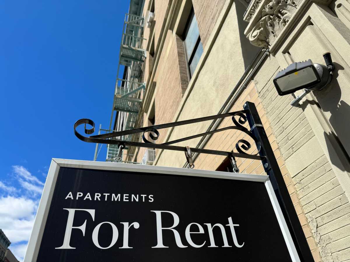 For rent sign at NYC apartment house