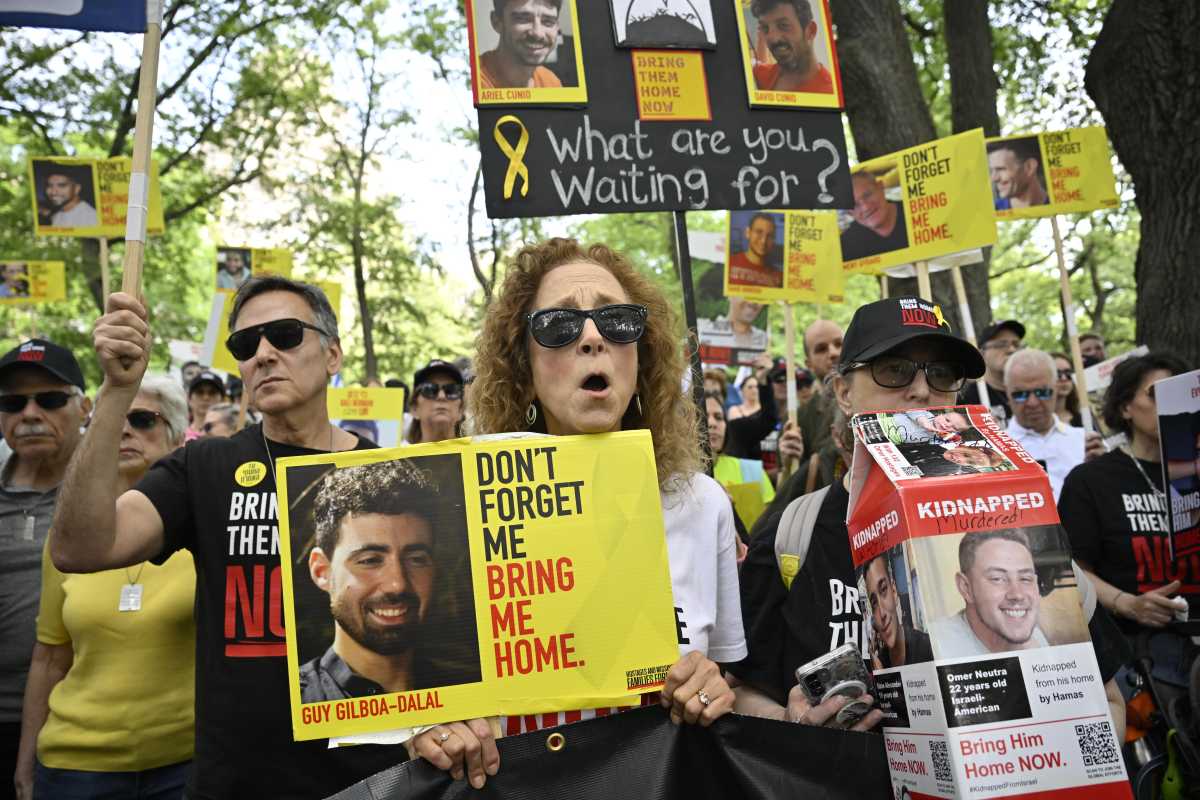 New Yorkers rally in Central Park for the release of remaining Israeli hostages