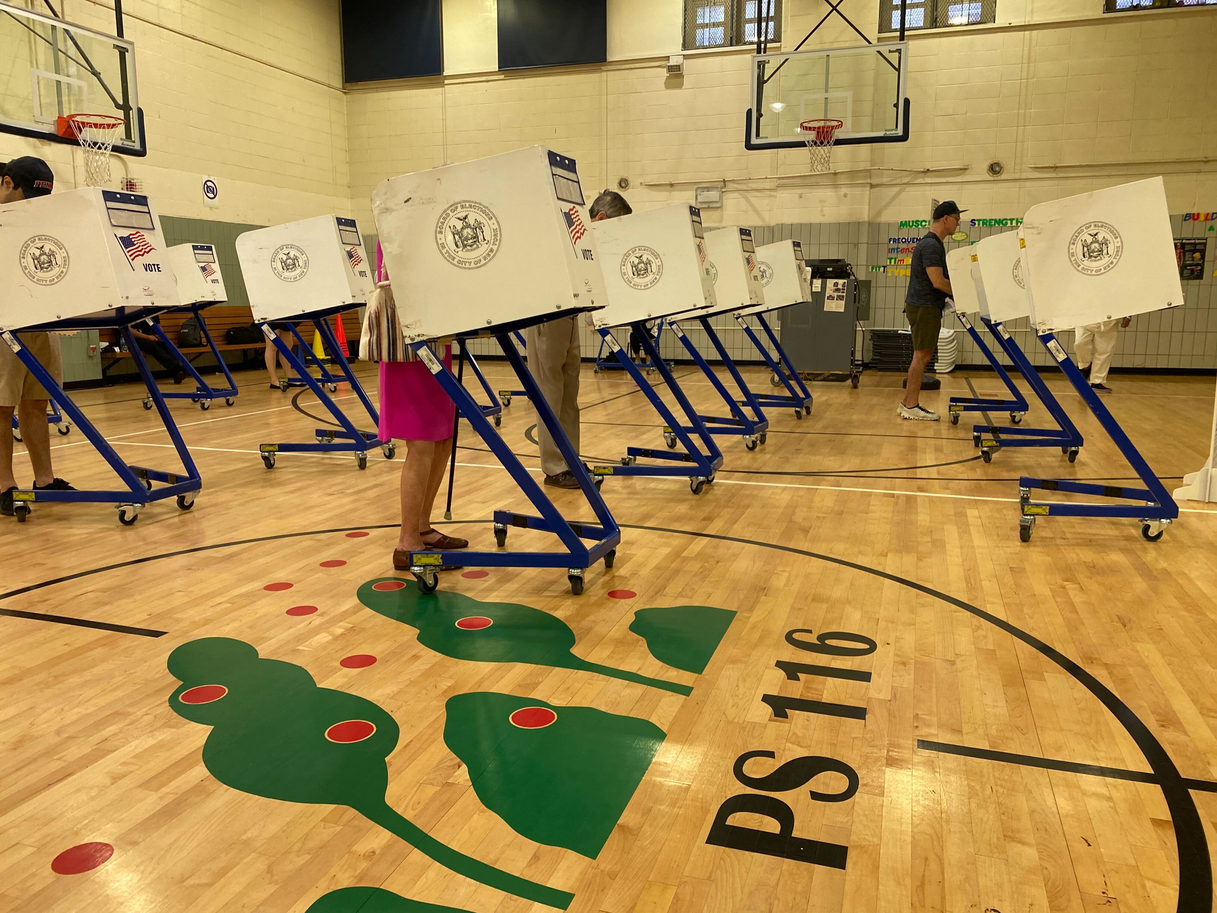 2025 Elections: Voters beat the heat as Primary Day sees record-breaking temperatures 7