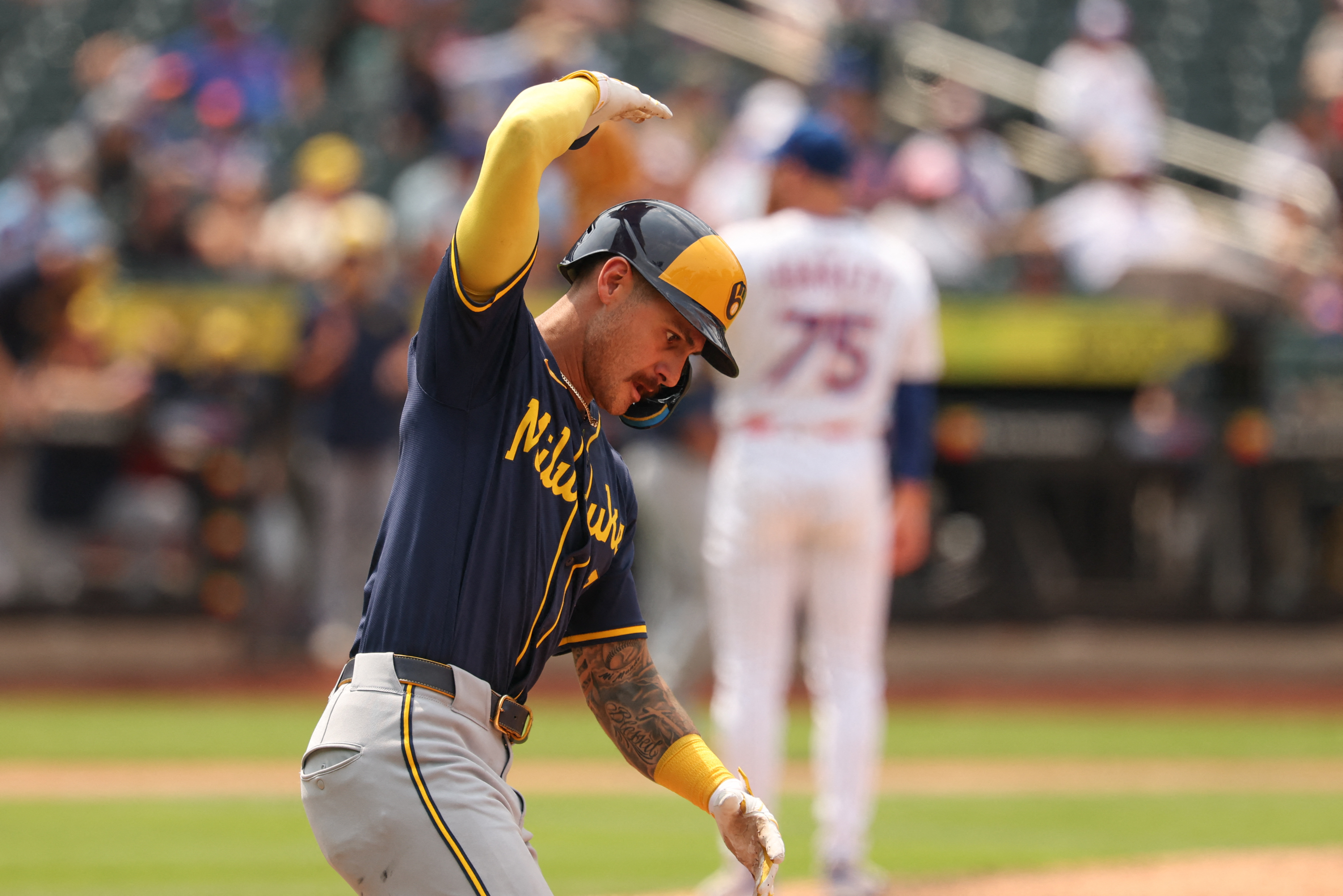 Mets' Reed Garrett vowing to 'figure out' recent woes after disastrous 6th inning vs. Brewers 2 Joey Ortiz grand slam Mets Brewers Reed Garrett