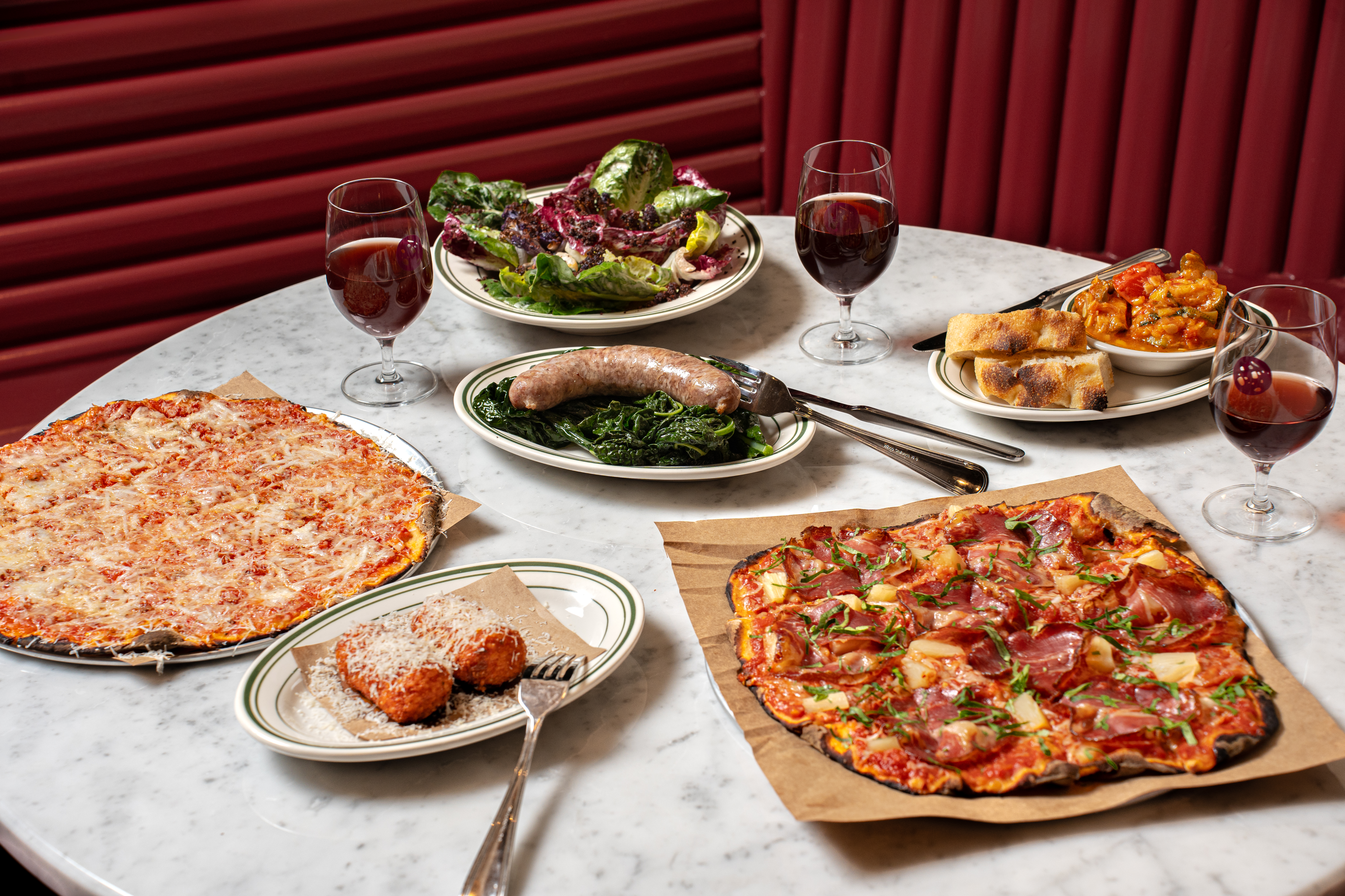 Ops Pizza dishes