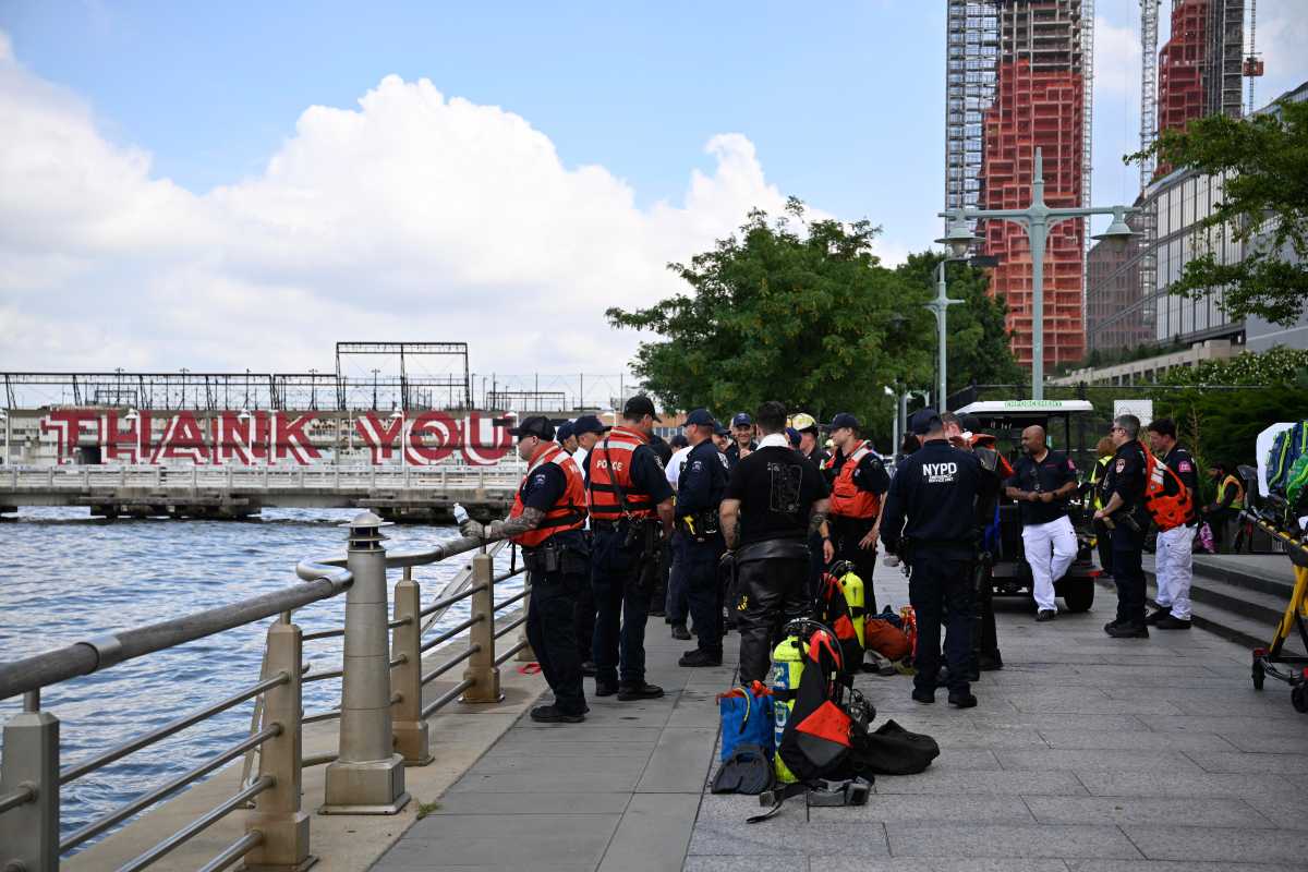 NYPD and FDNY members at scene of water rescue on Hudson River
